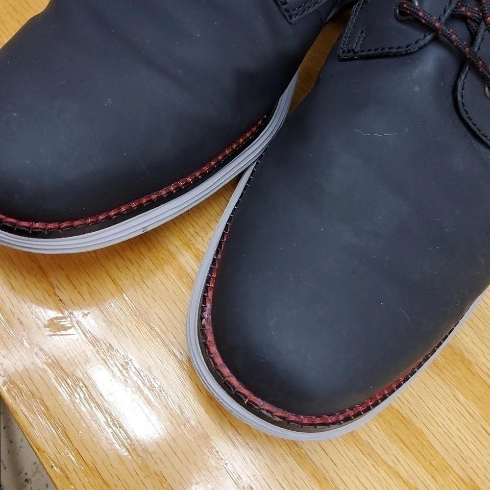 Cole Haan original black lace up men's size 10 EUC